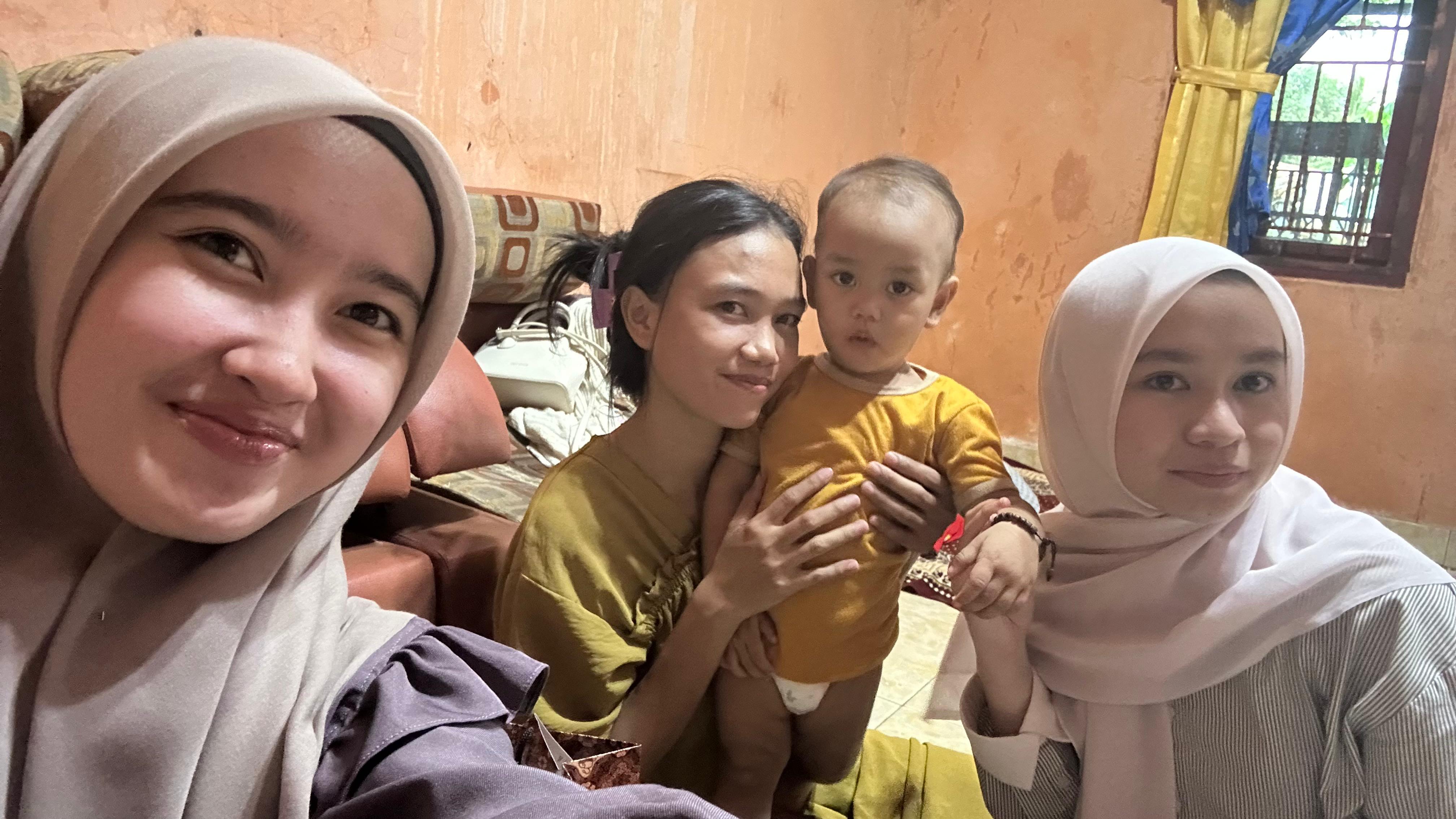 KUNJUNGAN KEENAM DENGAN IBU ANTI DAN ADEK RAFA
